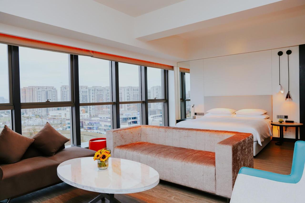 Hyatt Centric Lakeside Ningbo Exterior photo